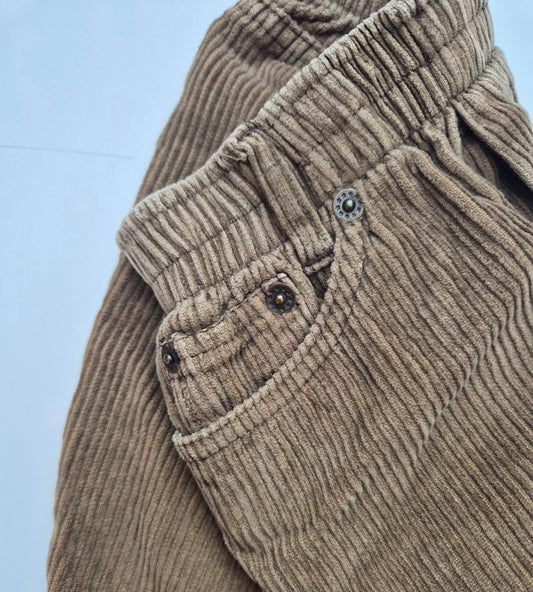 Bruine corduroy broek – maat 98 | 2 -3 jaar