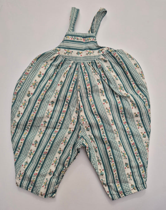 Gestreept tuinbroekje met beertje – maat