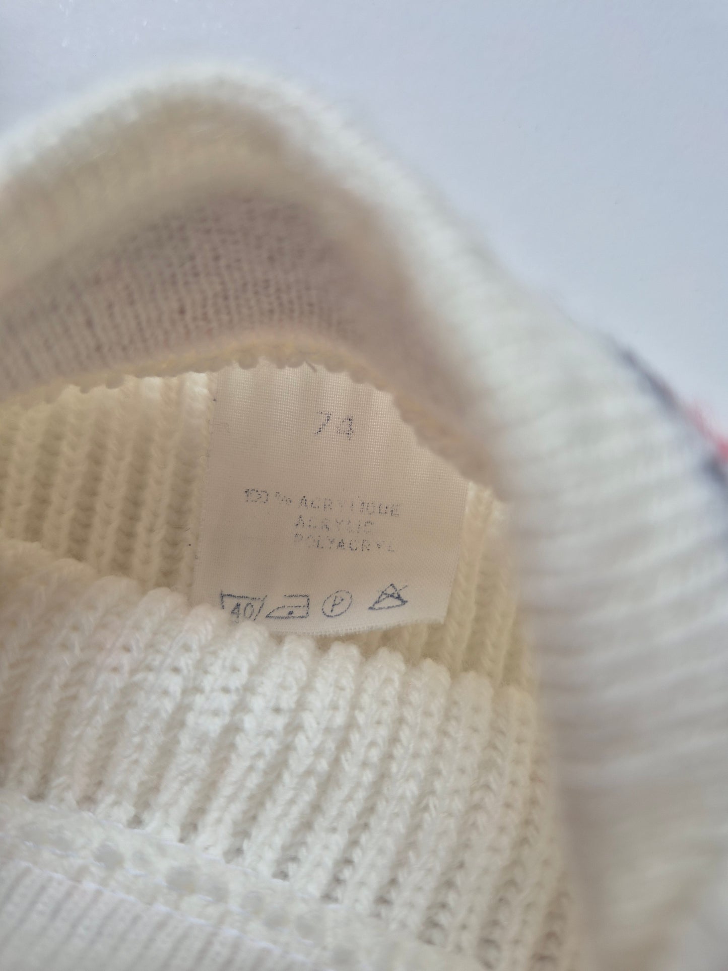 Trui met geborduurde hals – maat 74 | 6 - 9 maanden