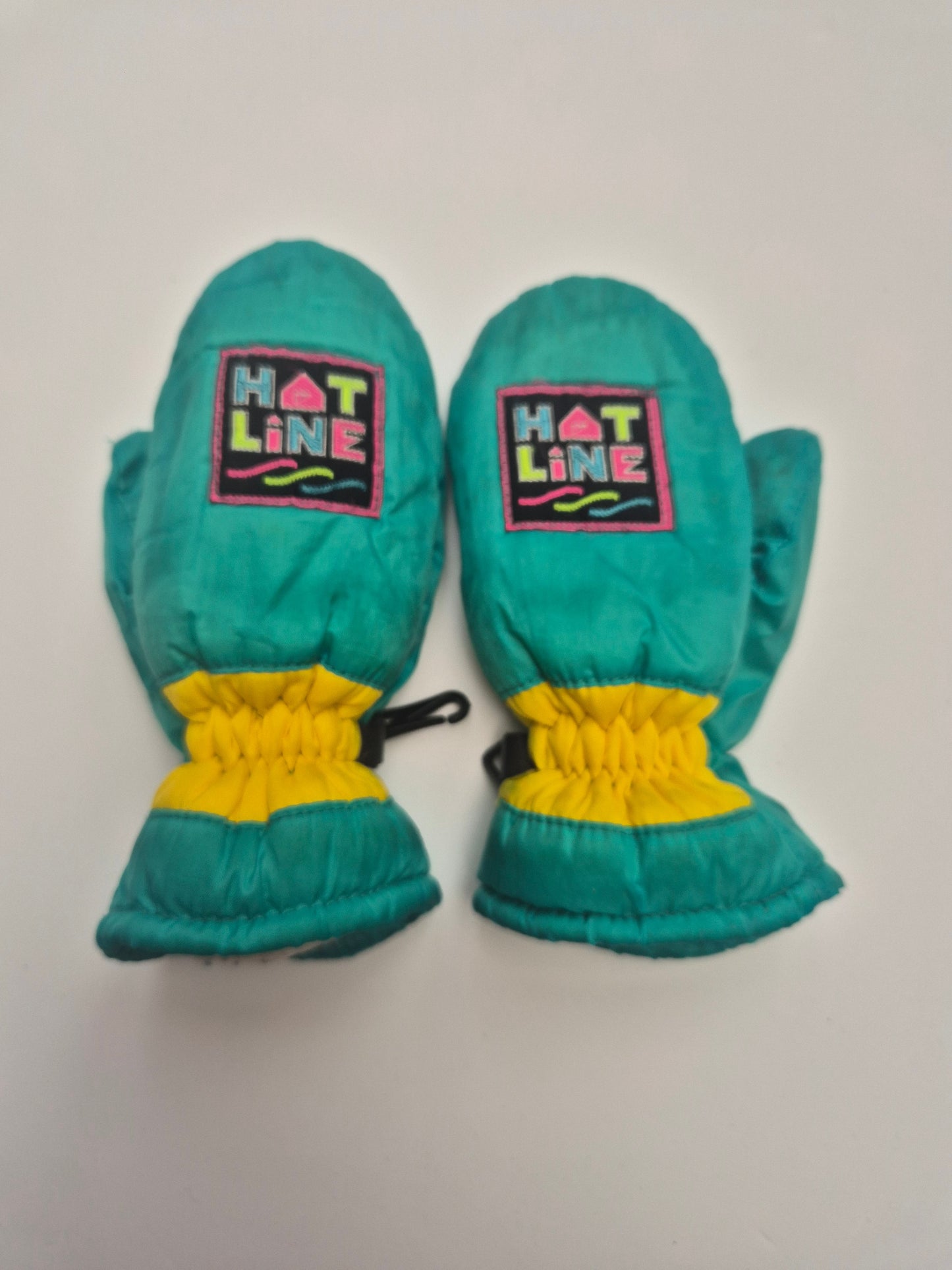 ‘Hot Line’ retro wanten in felgroen 1 - 3 jaar