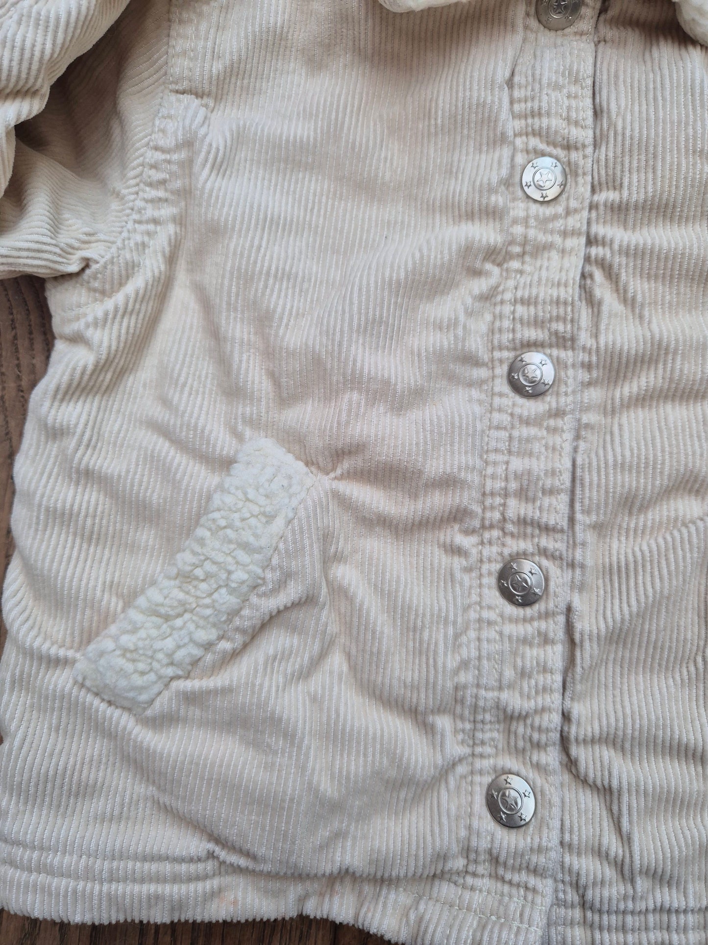 Crèmekleurig teddy jasje – maat 92 | 18 - 24 maanden