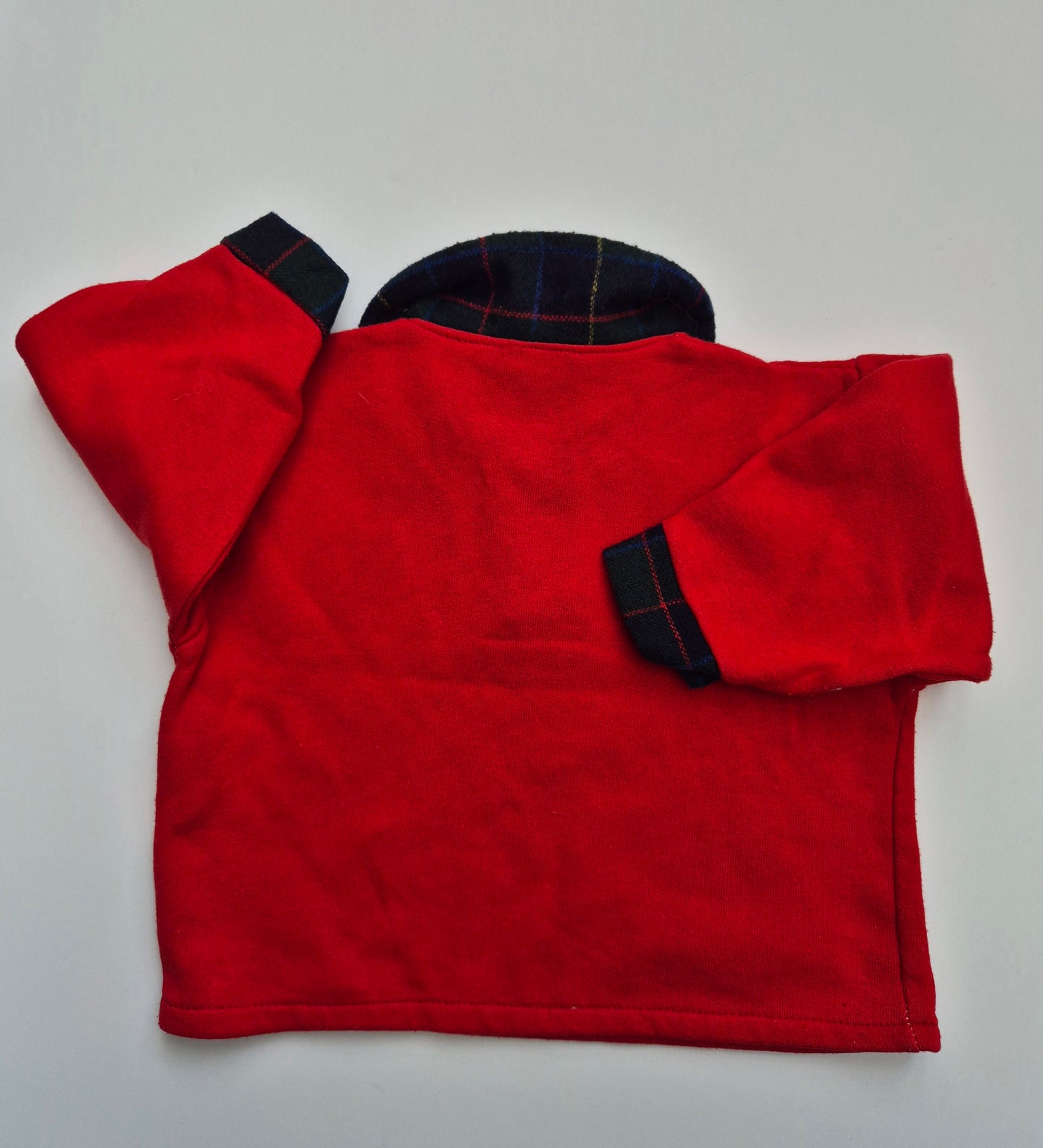 Rode polo met ruitkraag – maat 80 | 9 - 12 maanden