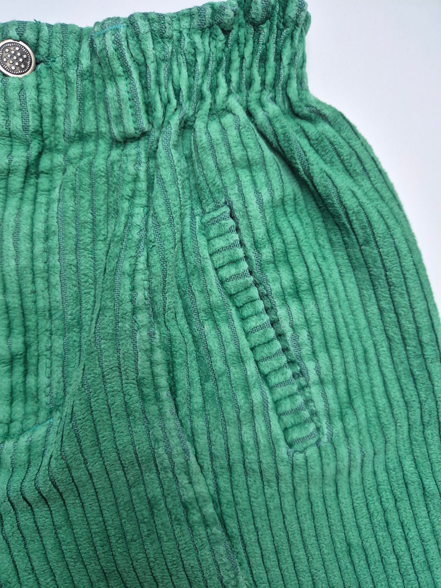 Groene corduroy broek – maat 92 | 18 - 24 maanden