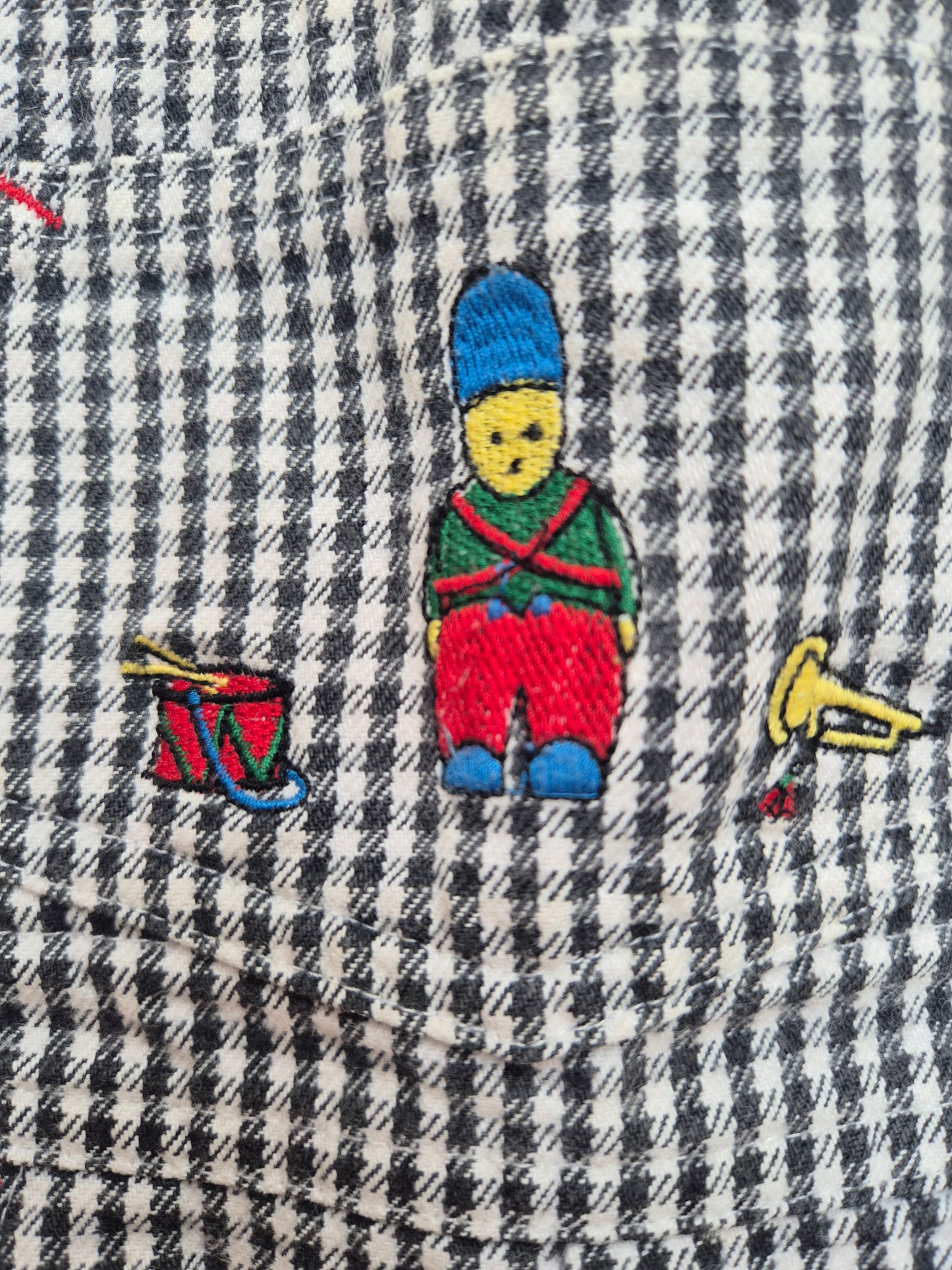 Zwart-wit geblokte tuinbroek – maat 86 | 12 - 18 maanden