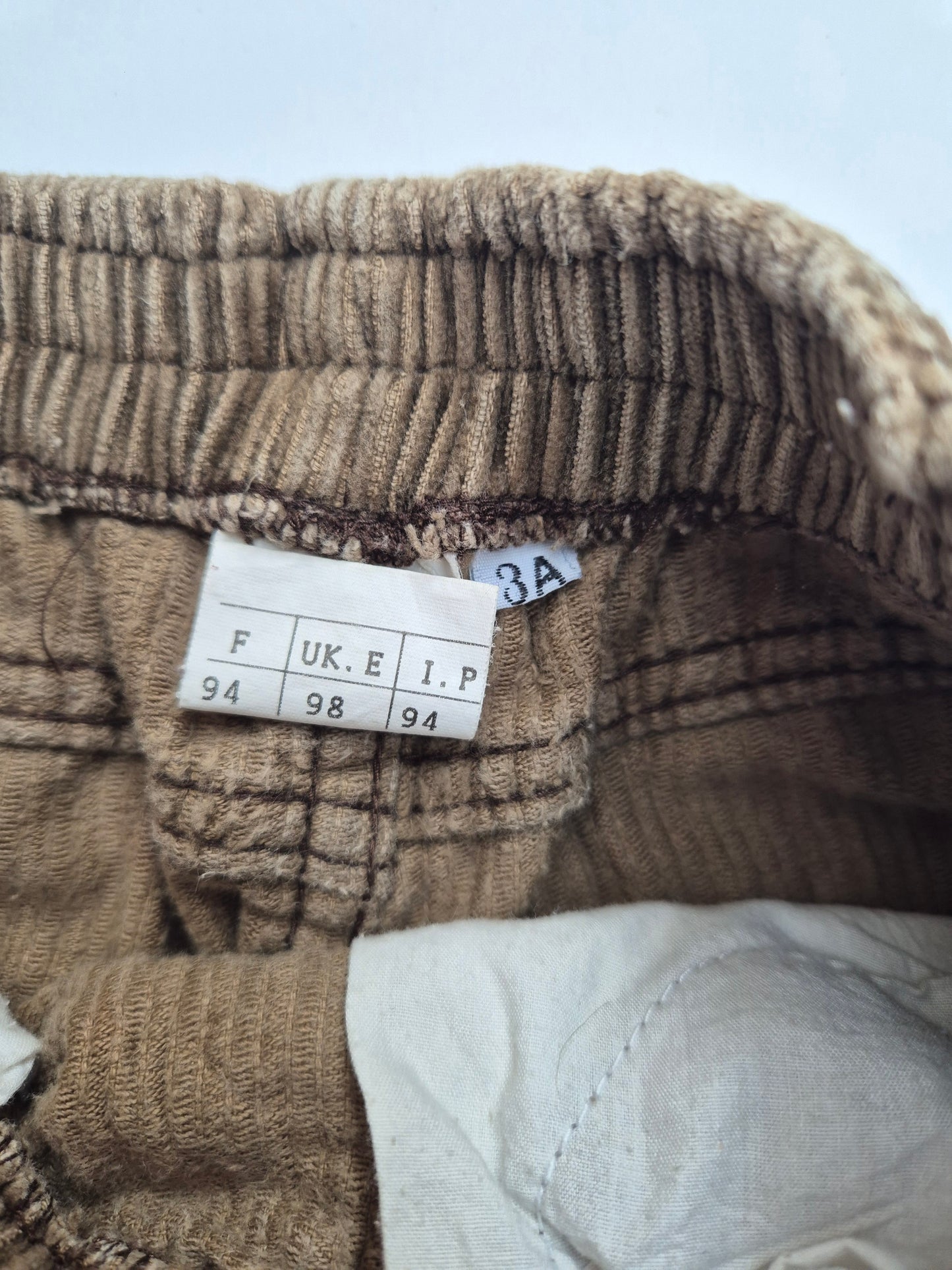 Bruine corduroy broek – maat 98 | 2 -3 jaar