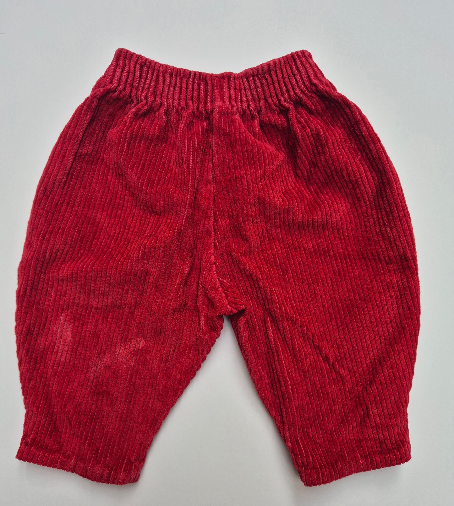 Rode corduroy broek – maat 62 | 2 - 3 maanden