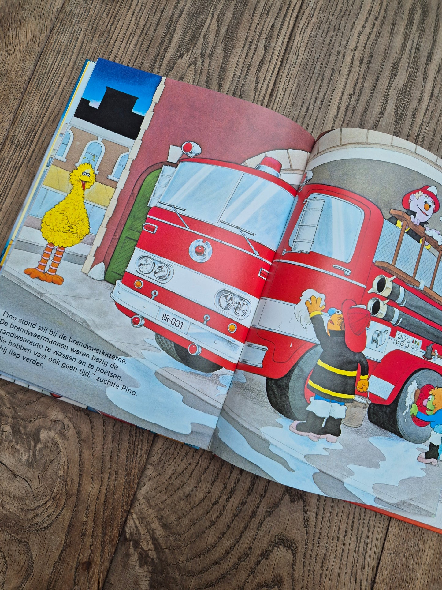 Sesamstraat boek – Ernie kan het al zelf / Pino, de vroege vogel