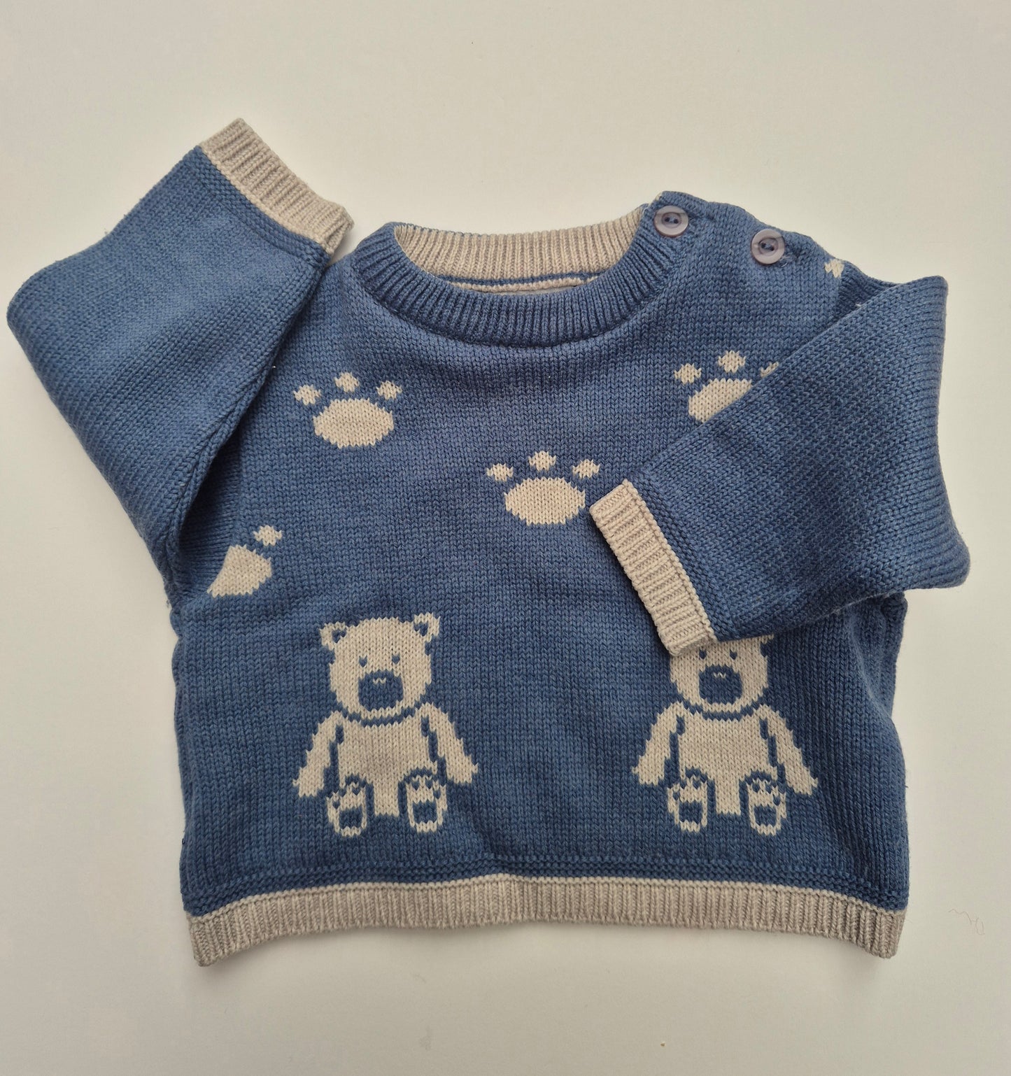 Blauwe trui met beertjes en pootjes – maat 68 | 3 - 6 maanden