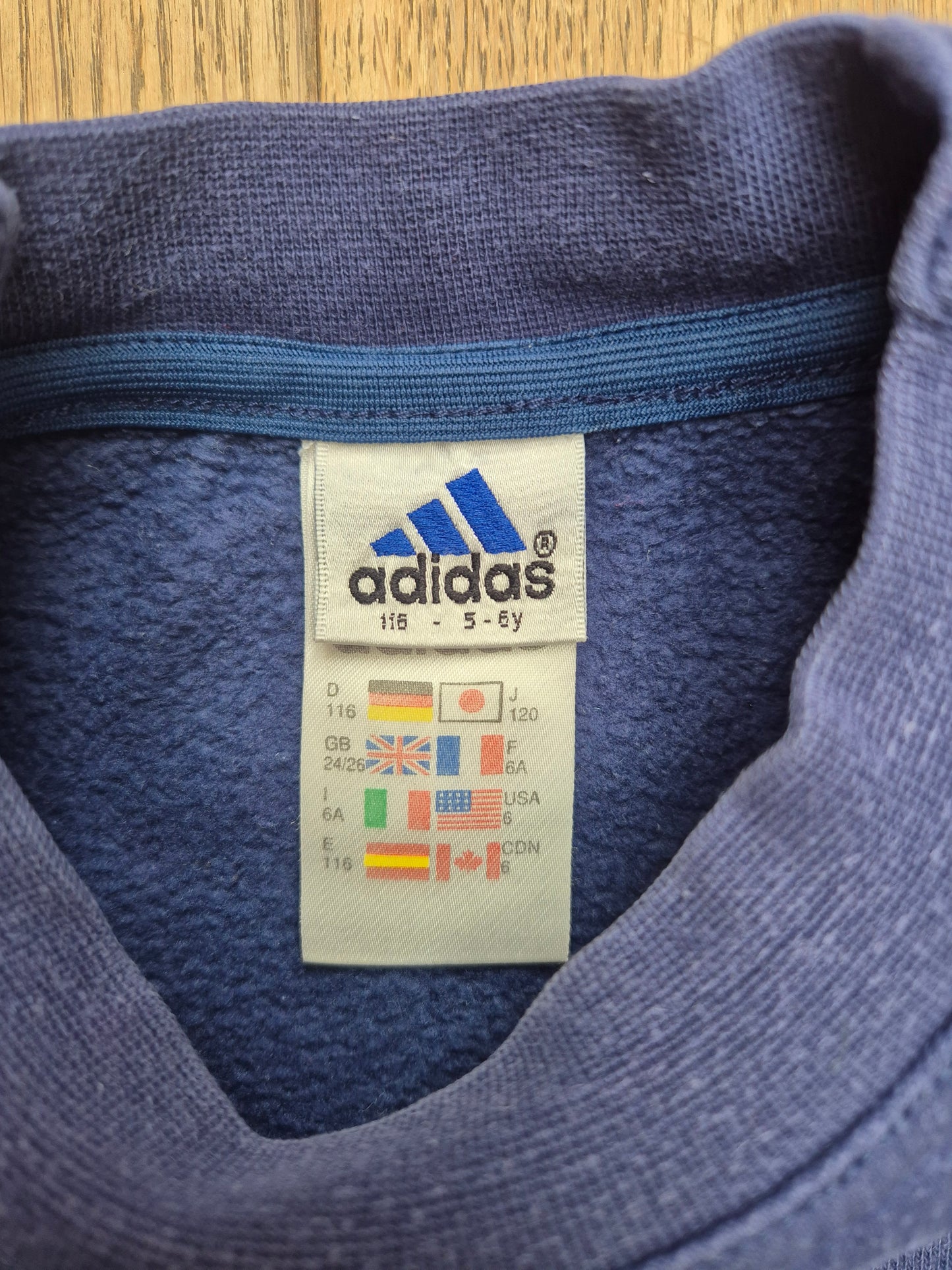 Oversized Adidas sweater – maat 104/110 | 3 - 4 jaar