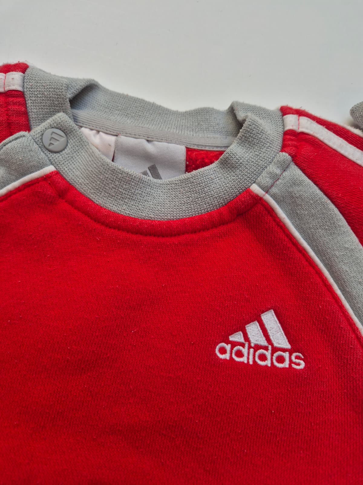 Adidas sweater - maat 74 | 6 - 9 maanden